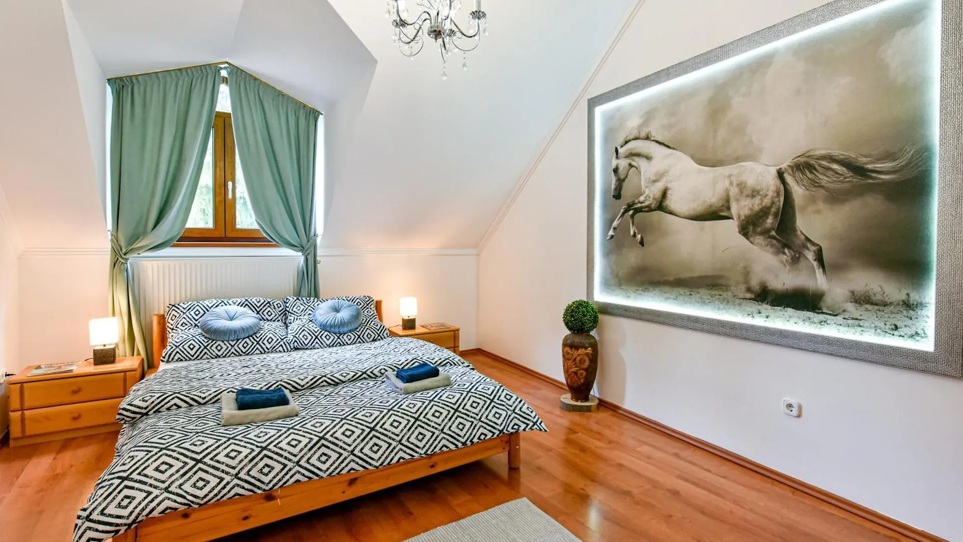 Honfoglalas Vendeghaz Eger Apartment